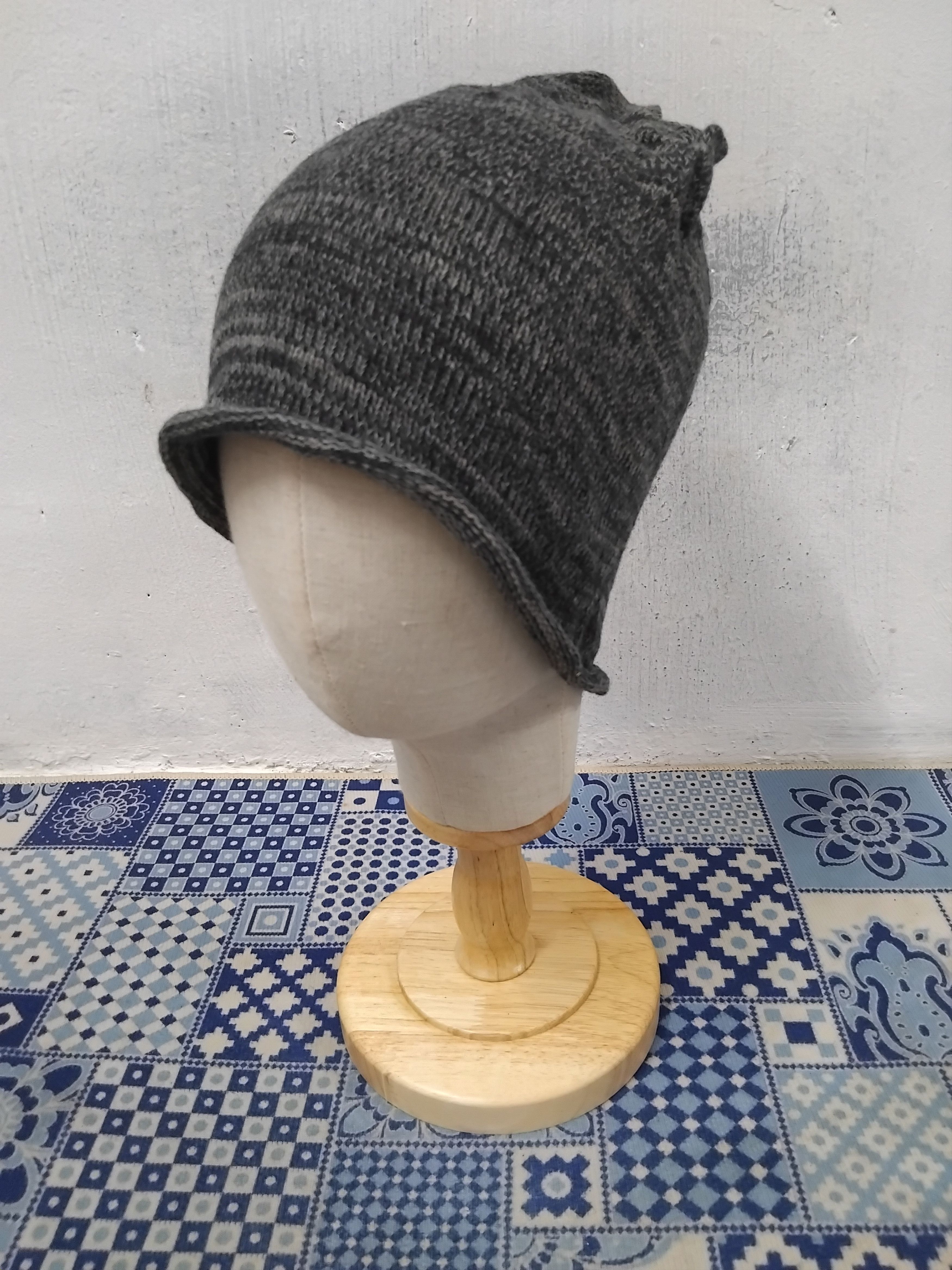Japanese Brand 💥Grey colour Japanese style beanie Size ONE SIZE - 1 Thumbnail