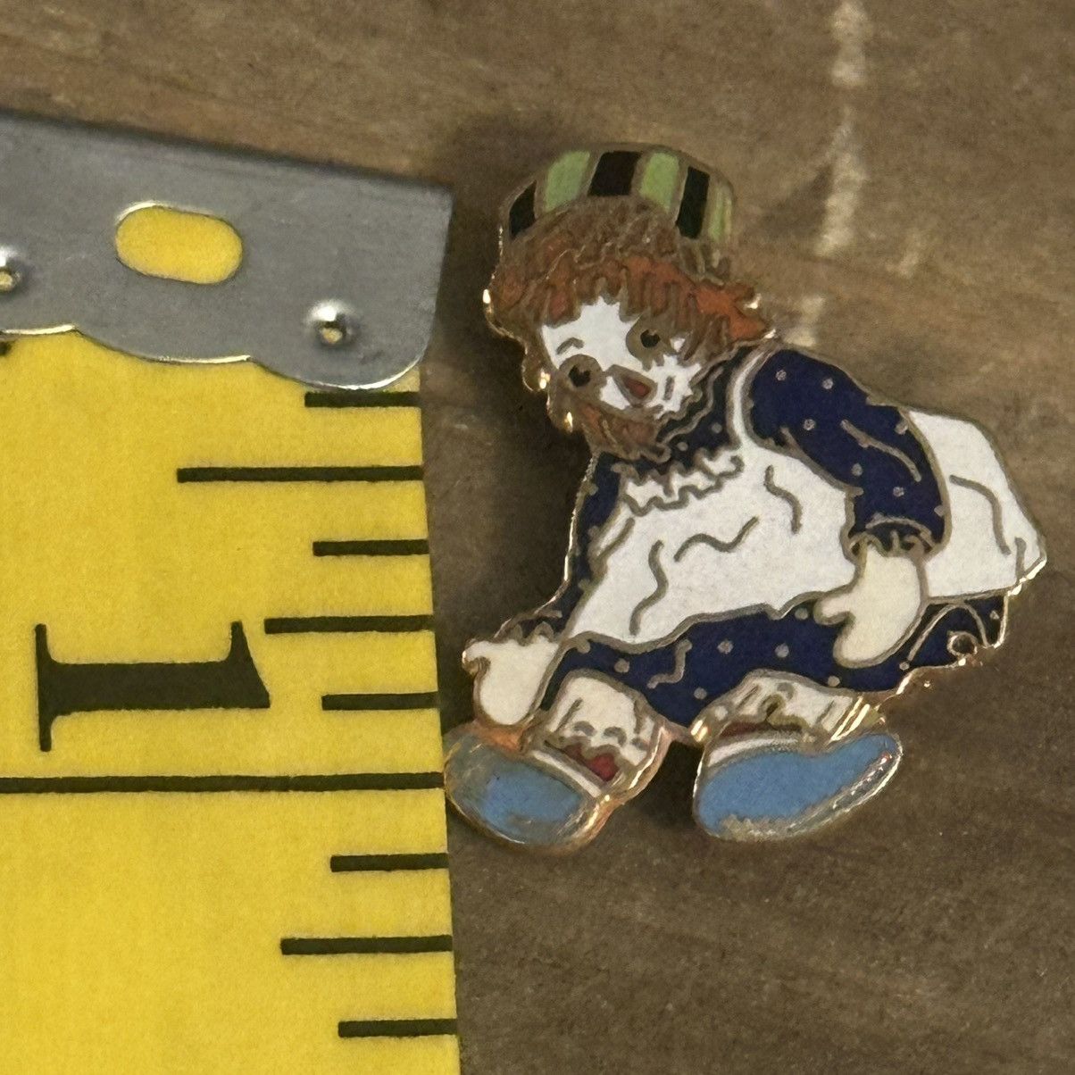 Vintage Vintage Raggedy Anne pin Size ONE SIZE - 3 Thumbnail