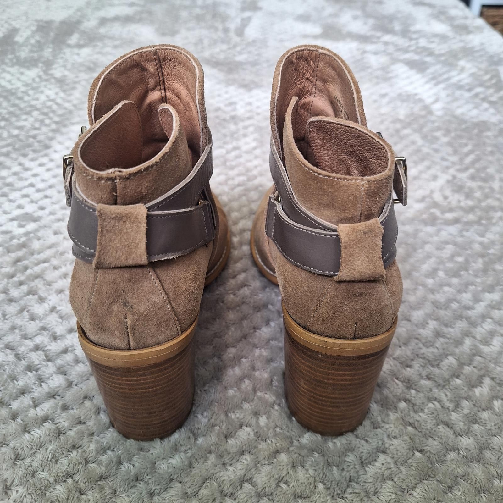 Kurt Geiger Kurt Geiger Suede Leather Ankle Boots with heels,size 36 Size US 8 / IT 38 - 5 Thumbnail