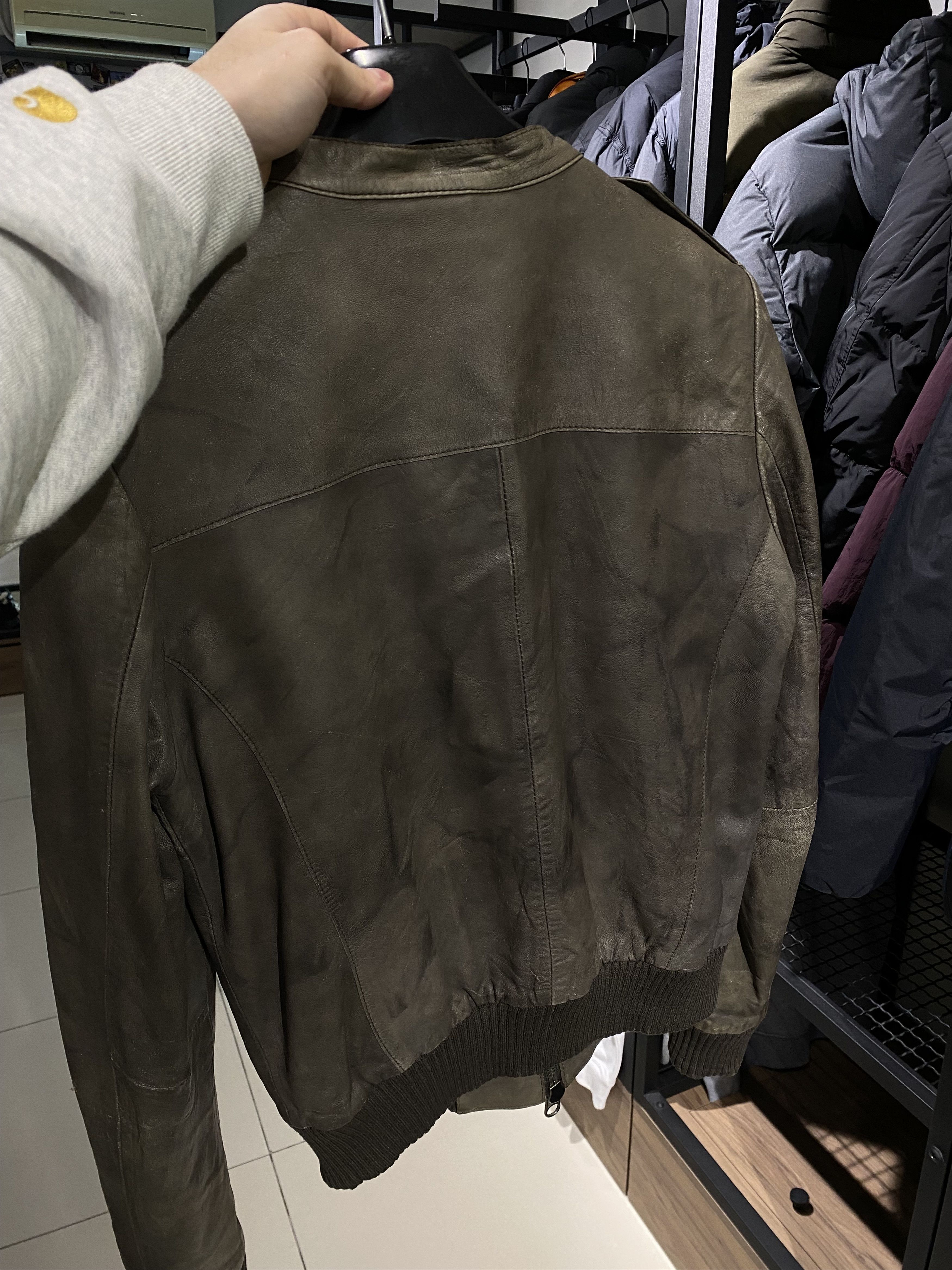 Allsaints Vintage Distressed Allsaints leather bomber jacket size M Size US M / EU 48-50 / 2 - 4 Thumbnail