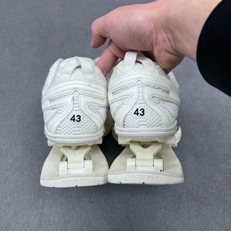 Balenciaga Balenciaga White X Pander Dad Shoes-2505 Size US 10.5 / EU 43-44 - 6 Thumbnail