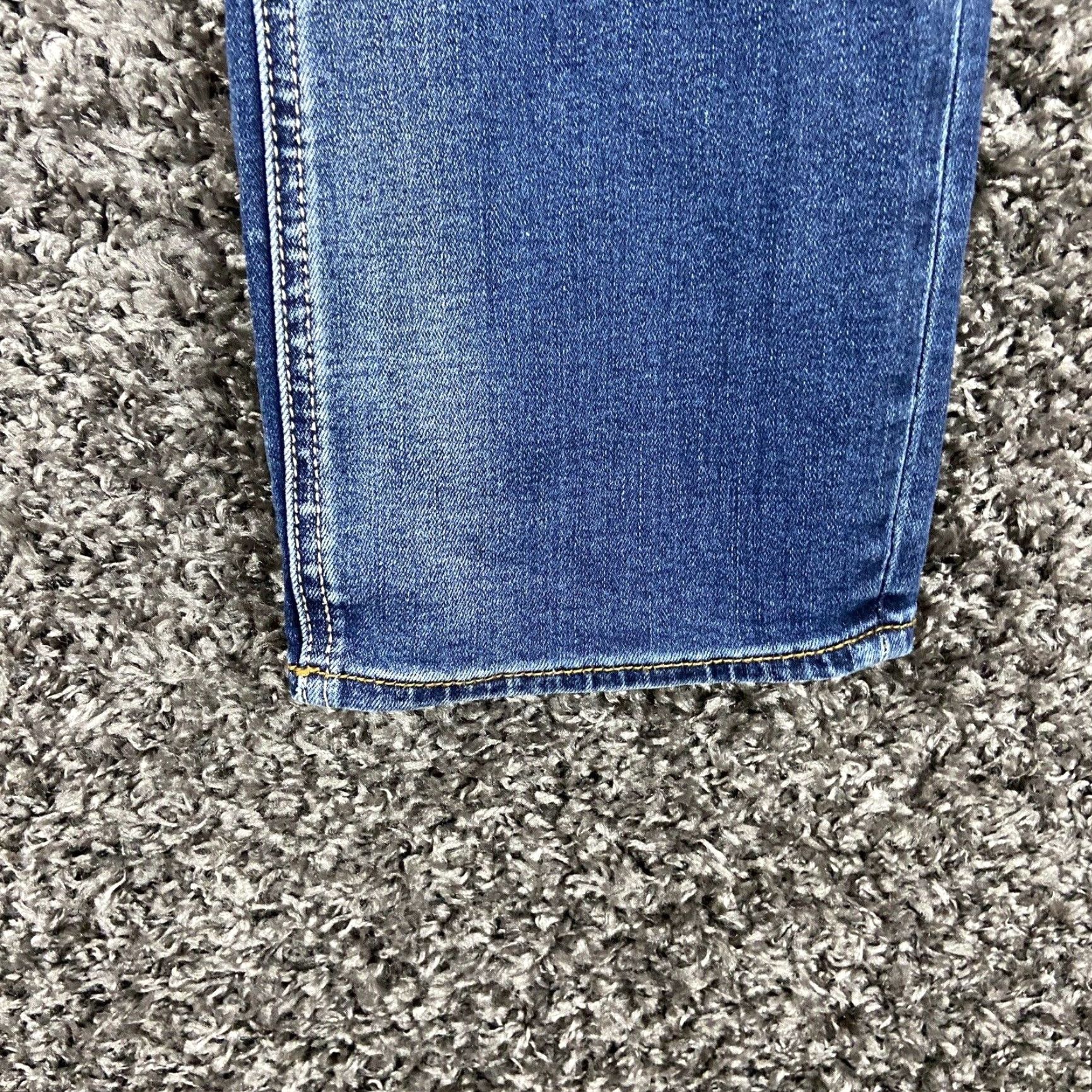 Buffalo David Bitton VINTAGE? No. Buffalo David Bitton Jeans Slim Stretch Ash-X Women’s 31 Blue Distressed - Jeans - Adult Women Size 24" / US 00 / IT 34 - 2 Thumbnail