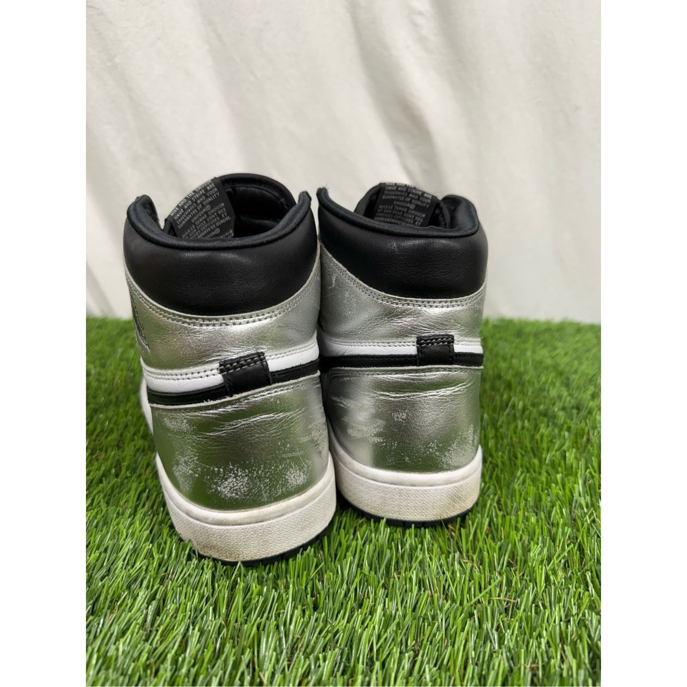 Jordan Brand Nike Air Jordan 1 Retro High Silver Toe Black Womens 12 10.5 Size US 12 / IT 42 - 3 Thumbnail