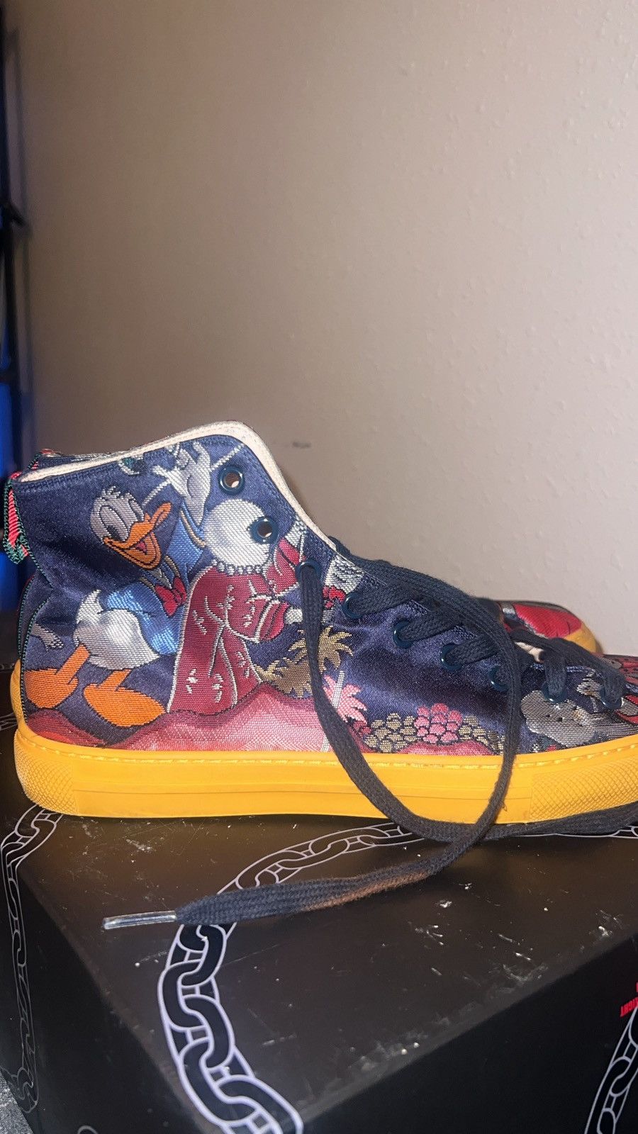 Disney × Gucci Gucci x Disney colab sneakers Size US 7 / EU 40 - 4 Thumbnail
