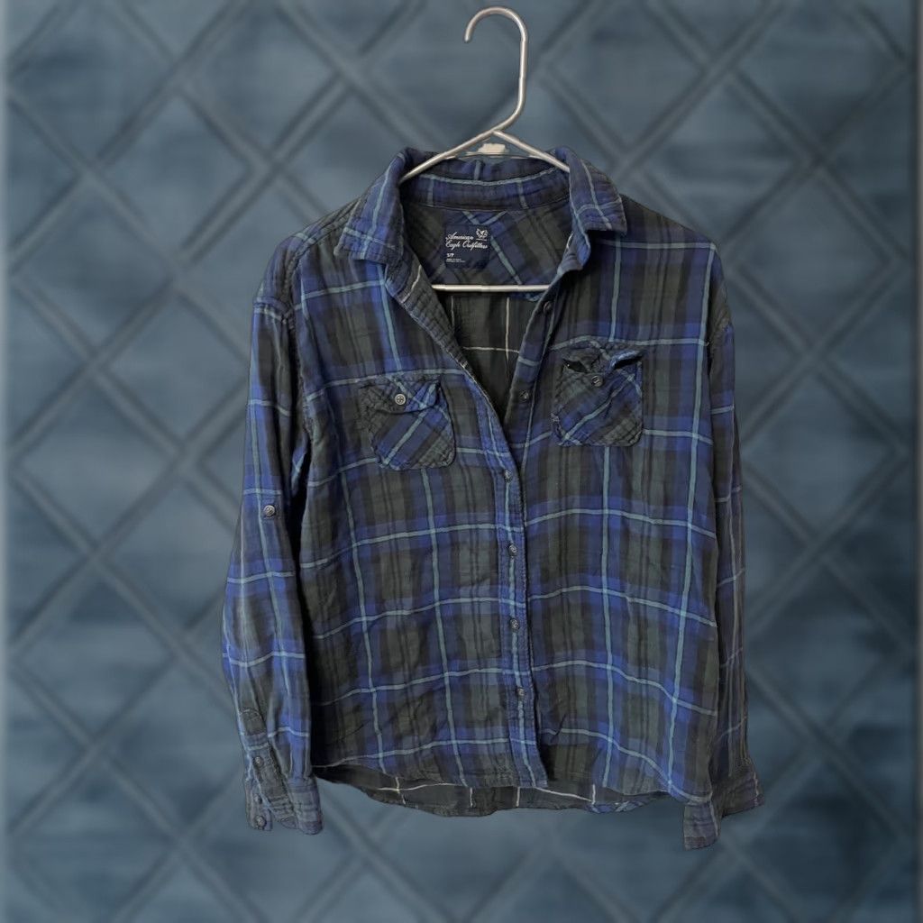 American Eagle Outfitters American Eagle Outfitters Button-Up Shirt Womens Sz S Multicolor Plaid Long Sleeve Classic/Fitted Sleeve 100% Cotton Size S / US 4 / IT 40 - 1 Thumbnail
