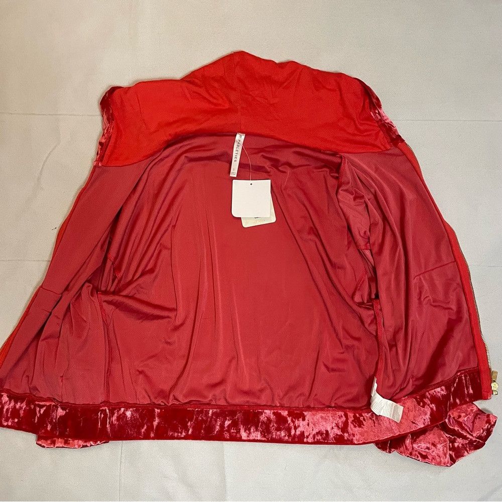Fabletics NWT New $85 Fabletics Red Crushed Velour Zip Up Hoodie Size Size L / US 10 / IT 46 - 5 Thumbnail