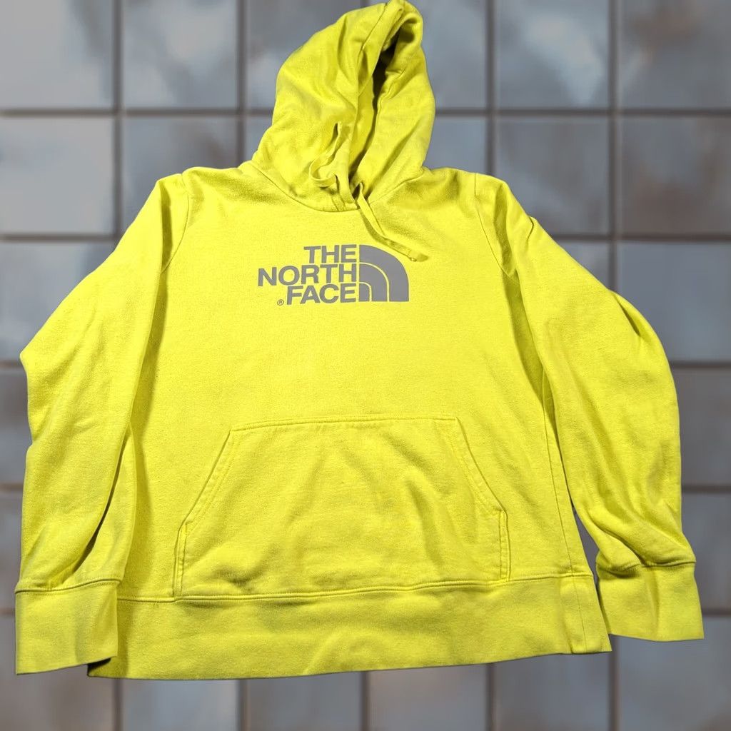 The North Face VINTAGE? No. The North Face Hoodie Womens M Lemon Yellow Logo Fleece Lined Sweatshirt Size M / US 6-8 / IT 42-44 - 1 Thumbnail