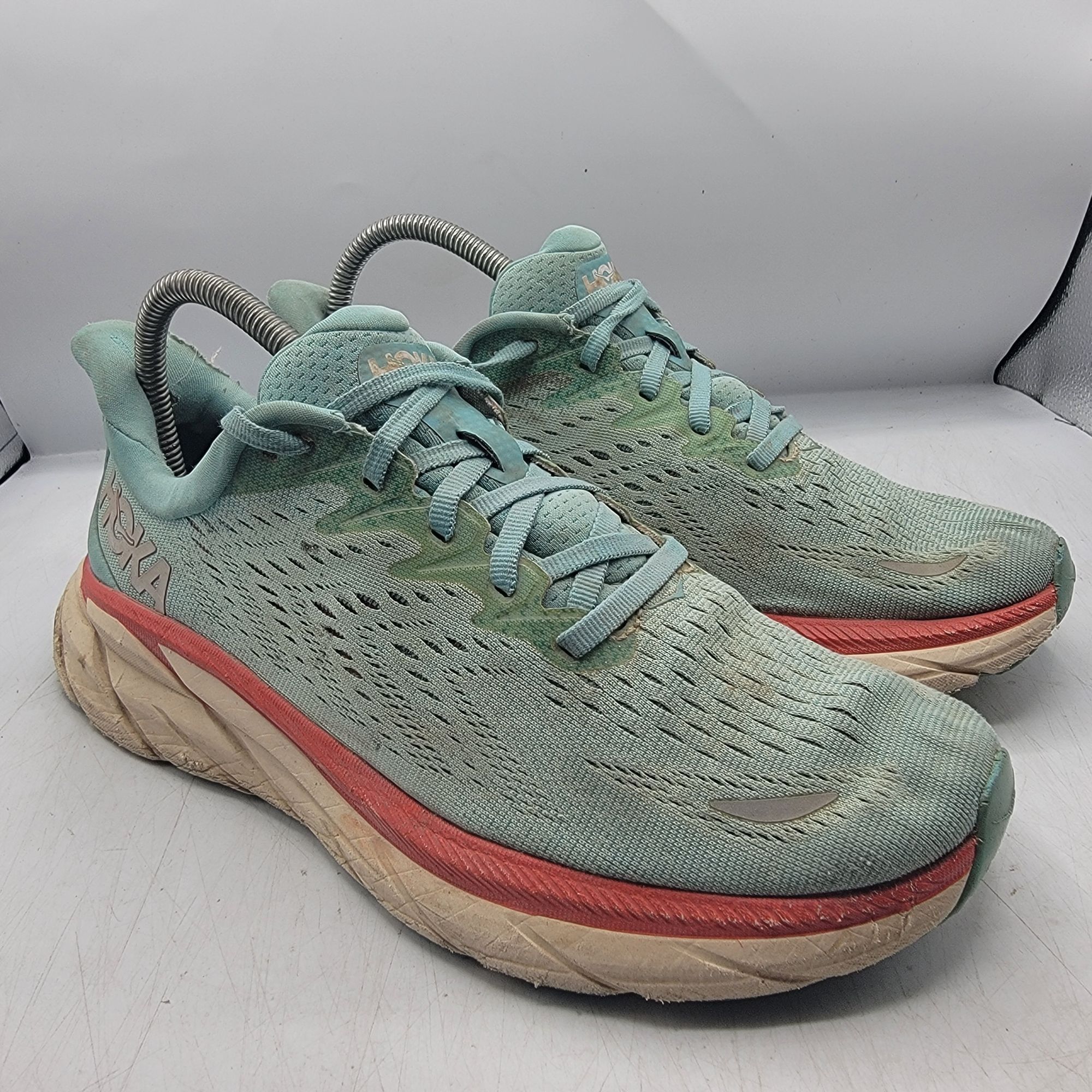 Hoka Hoka One One Clifton 8 Womens 8 D Wide Athletic Shoes Runnin Size US 8 / IT 38 - 1 Thumbnail