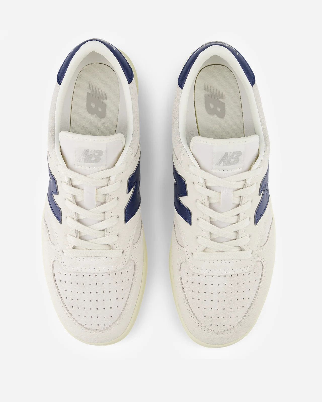 New Balance o1s22i1n1124 T500 Unisex Sneakers in White Blue Size US 10 / EU 43 - 2 Thumbnail