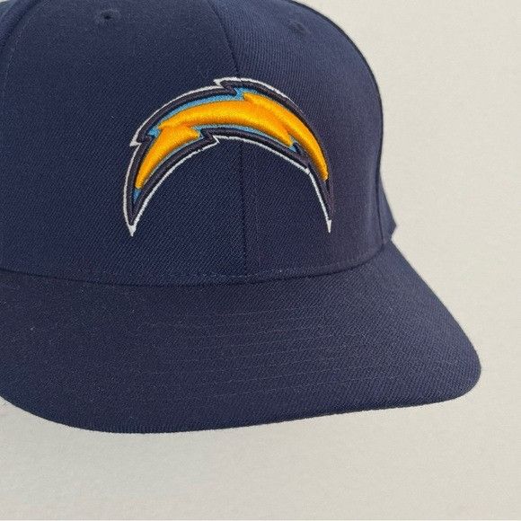 Reebok NFL REEBOK LOS ANGELES CHARGERS TEAM APPAREL FITTED 7 1/4 Size ONE SIZE - 2 Thumbnail