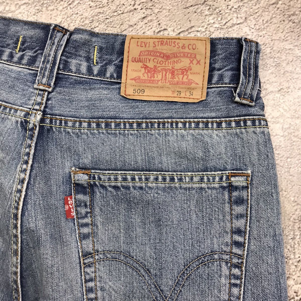 Vintage Vintage 90s Levis Baggy Distressed Jeans Grunge Skate 29 Size US 29 - 6 Thumbnail