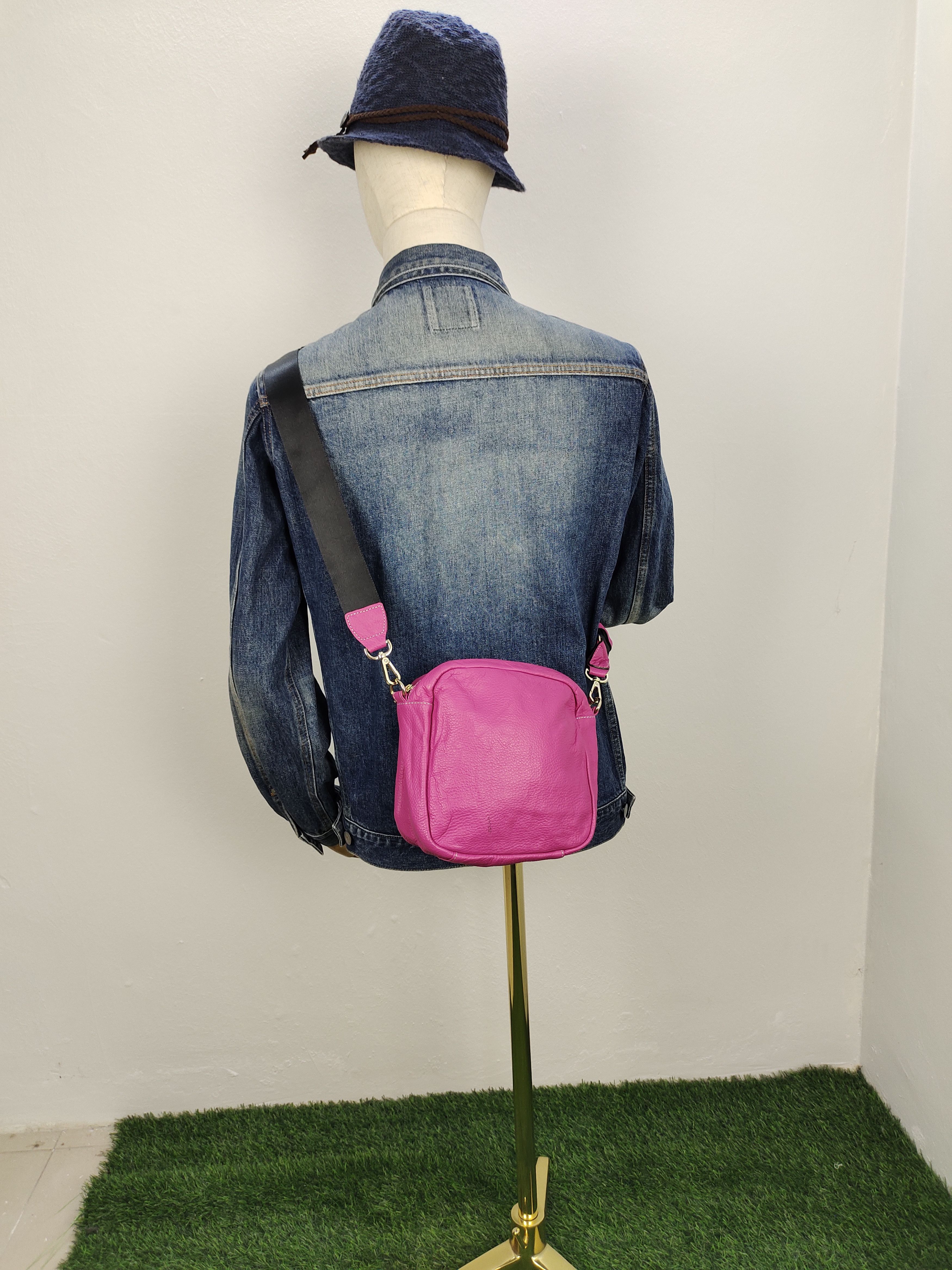 Hysteric Glamour Vintage Russet Tokyo Japan Patina Leather Sling Bag Size ONE SIZE - 2 Thumbnail