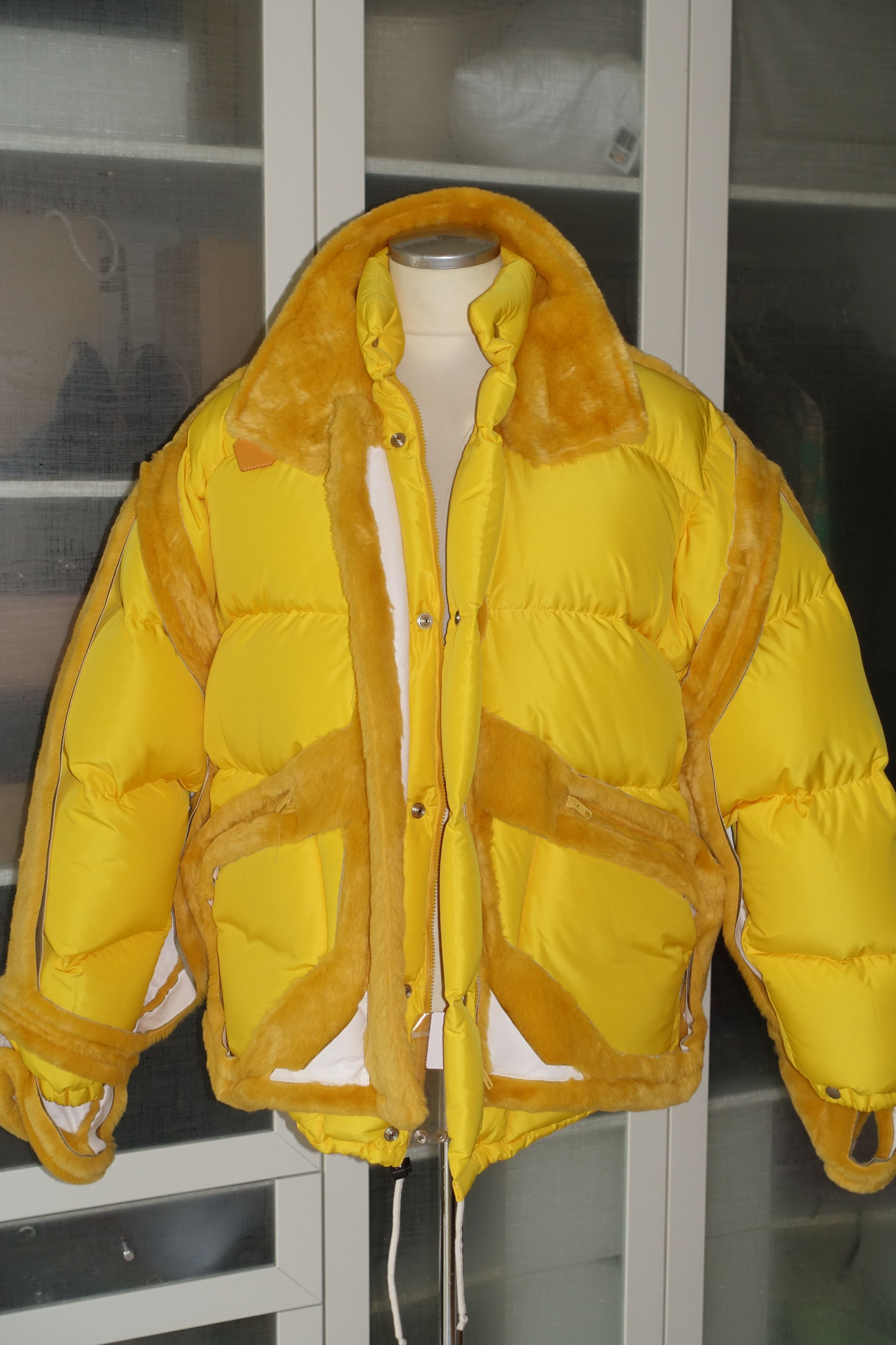 Maison Margiela down puffer jacket with fake fur trimming Size US M / EU 48-50 / 2 - 11 Thumbnail