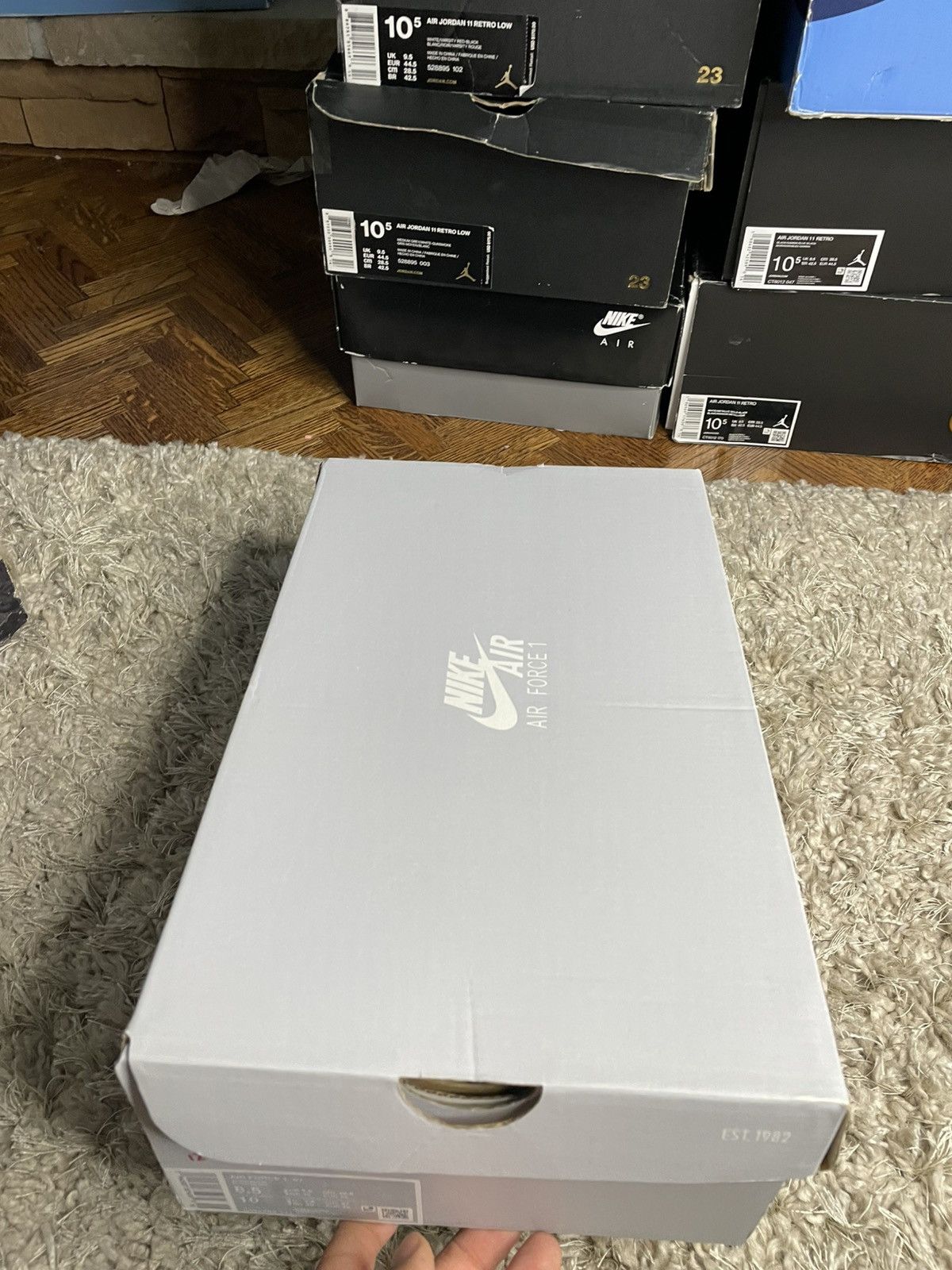 Nike Air Force 1 Triple White Size US 8.5 / EU 41-42 - 13 Thumbnail