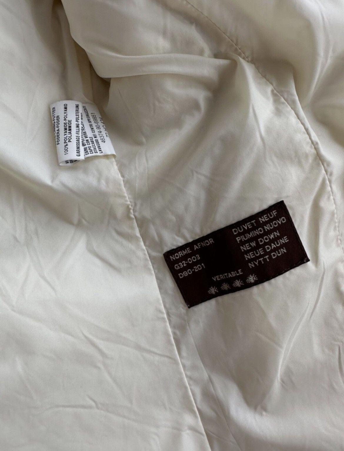 Moncler Vintage Moncler Beige Fur Woman Down Long Puffer Jacket Sz L Size L / US 10 / IT 46 - 5 Thumbnail