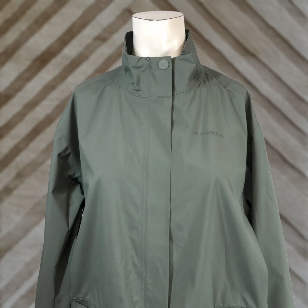 Vintage REI Co-op Gore-Tex Infinium Jacket Womens Medium Olive Green Windbreaker Size M / US 6-8 / IT 42-44 - 1 Thumbnail