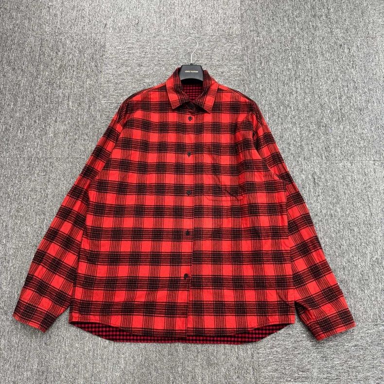 Balenciaga Balenciaga Plaid reversible shirt Size US S / EU 44-46 / 1 - 6 Thumbnail
