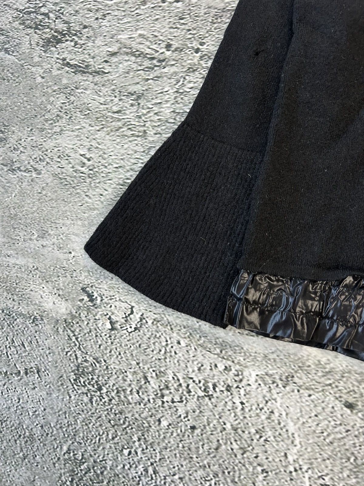 Moncler Moncler black sweater knit flared nylon hem shiny Size M / US 6-8 / IT 42-44 - 11 Thumbnail
