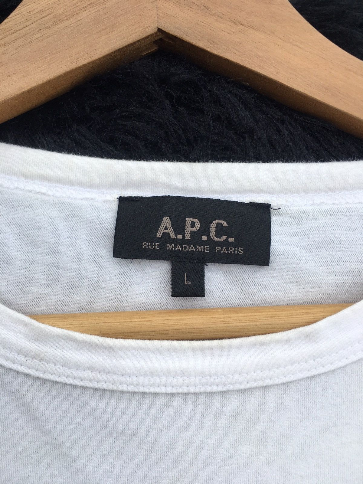 A.P.C. Rare Vintage A.P.C Planets Tshirt Size US L / EU 52-54 / 3 - 9 Thumbnail