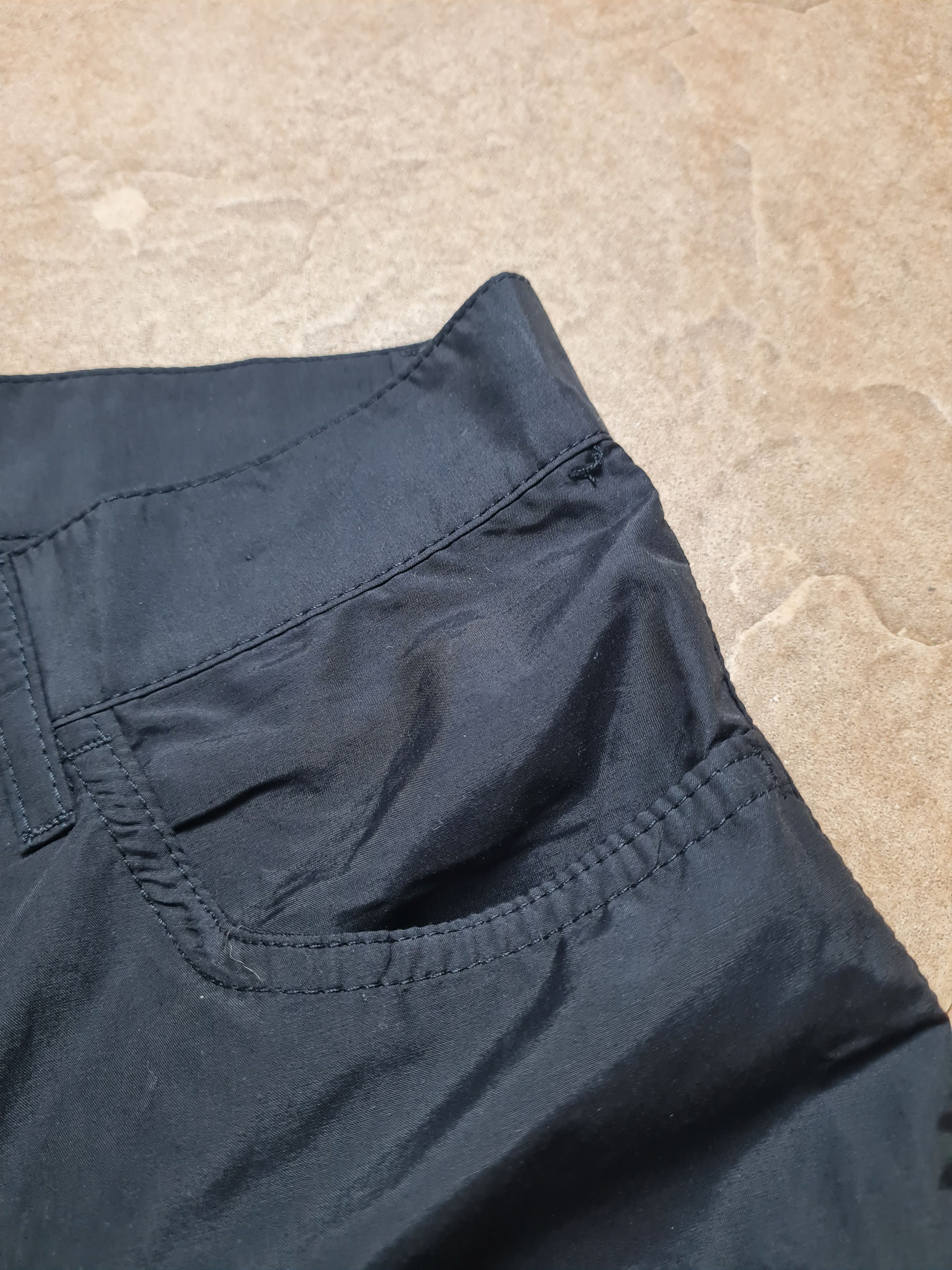 Fendi Women's FENDI Bermuda Shorts Black Italy Tessuto/Fabric Size 30" / US 8 / IT 44 - 17 Thumbnail