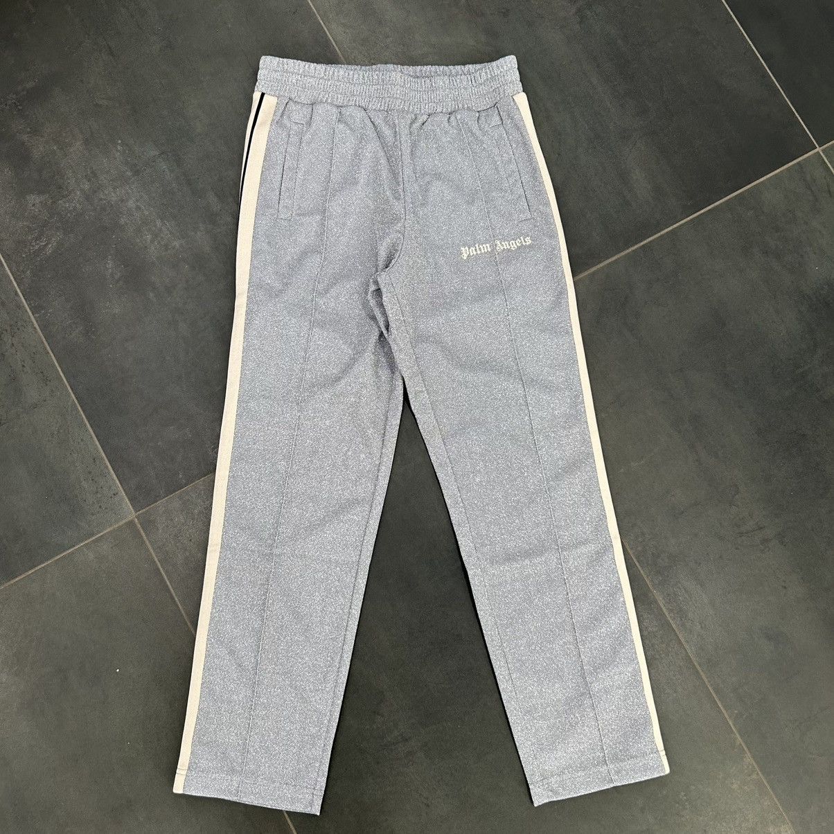 ★Palm Angels★パームエンジェルス Lurex Track Pants シルバー Palm Angels #50344 Palm Angels Lurex Track Pants (Silver/Off