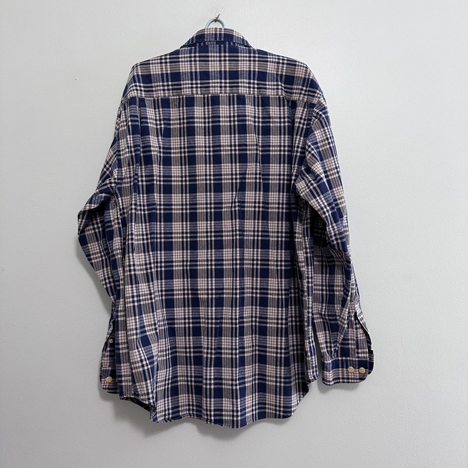 Eddie Bauer Vintage Eddie Bauer navy blue plaid button down size M Size US M / EU 48-50 / 2 - 3 Thumbnail