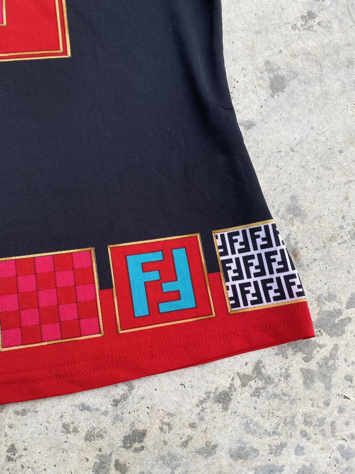 Fendi Fendi Tshirt Size S / US 4 / IT 40 - 3 Thumbnail