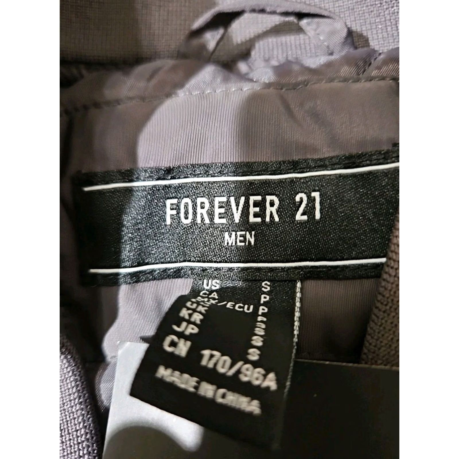 Forever 21 FOREVER 21 Jacket Mens Small Gray Puffer Bomber Varsity Full Zip Pockets Nwt FLaw Size US S / EU 44-46 / 1 - 6 Thumbnail