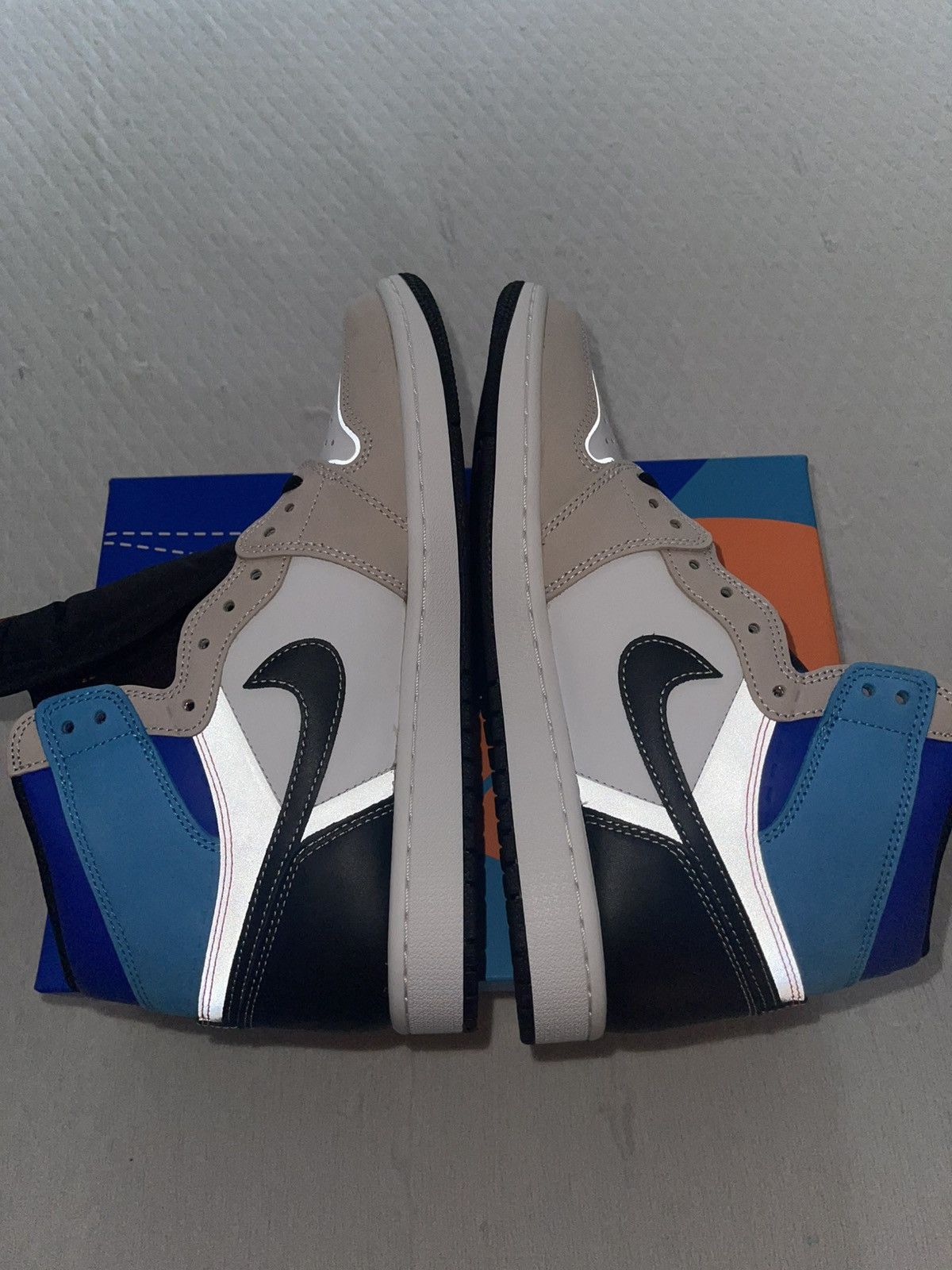 Jordan Brand Air Jordan 1 Retro High OG Prototype DS Size US 10.5 / EU 43-44 - 3 Thumbnail