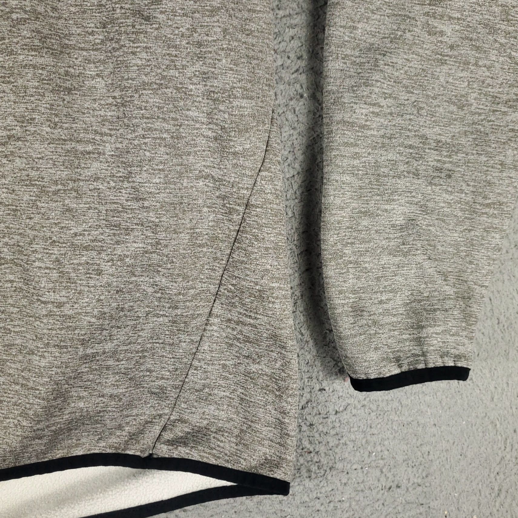 Nike Nike Sweatshirt Mens 2XL Gray Swoosh 1/4 Zip Pullover Mock Neck Long Sleeve Shirt Size US XXL / EU 58 / 5 - 4 Thumbnail