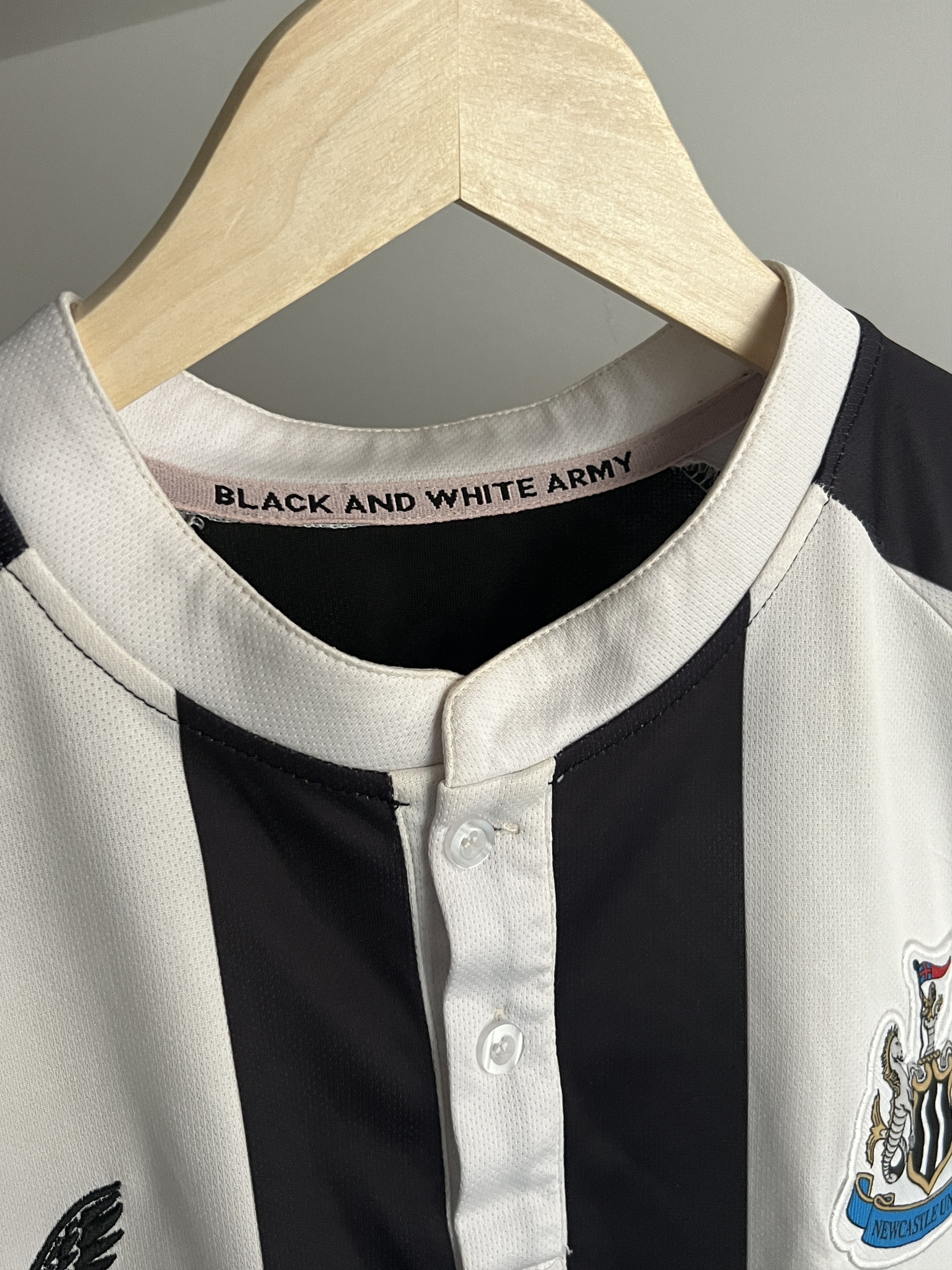 Castore Soccer Jersey Castore Newcastle United Murfy Jacob Football Size US L / EU 52-54 / 3 - 8 Thumbnail