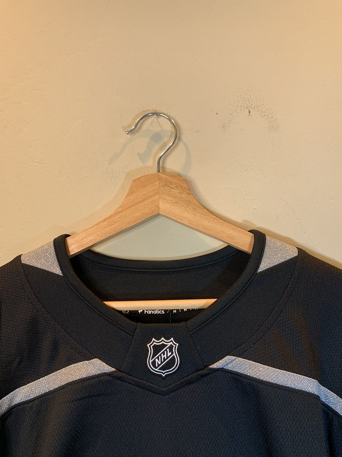 NHL *RARE* New Los Angeles LA Kings NHL Hockey Jersey Size US M / EU 48-50 / 2 - 5 Thumbnail