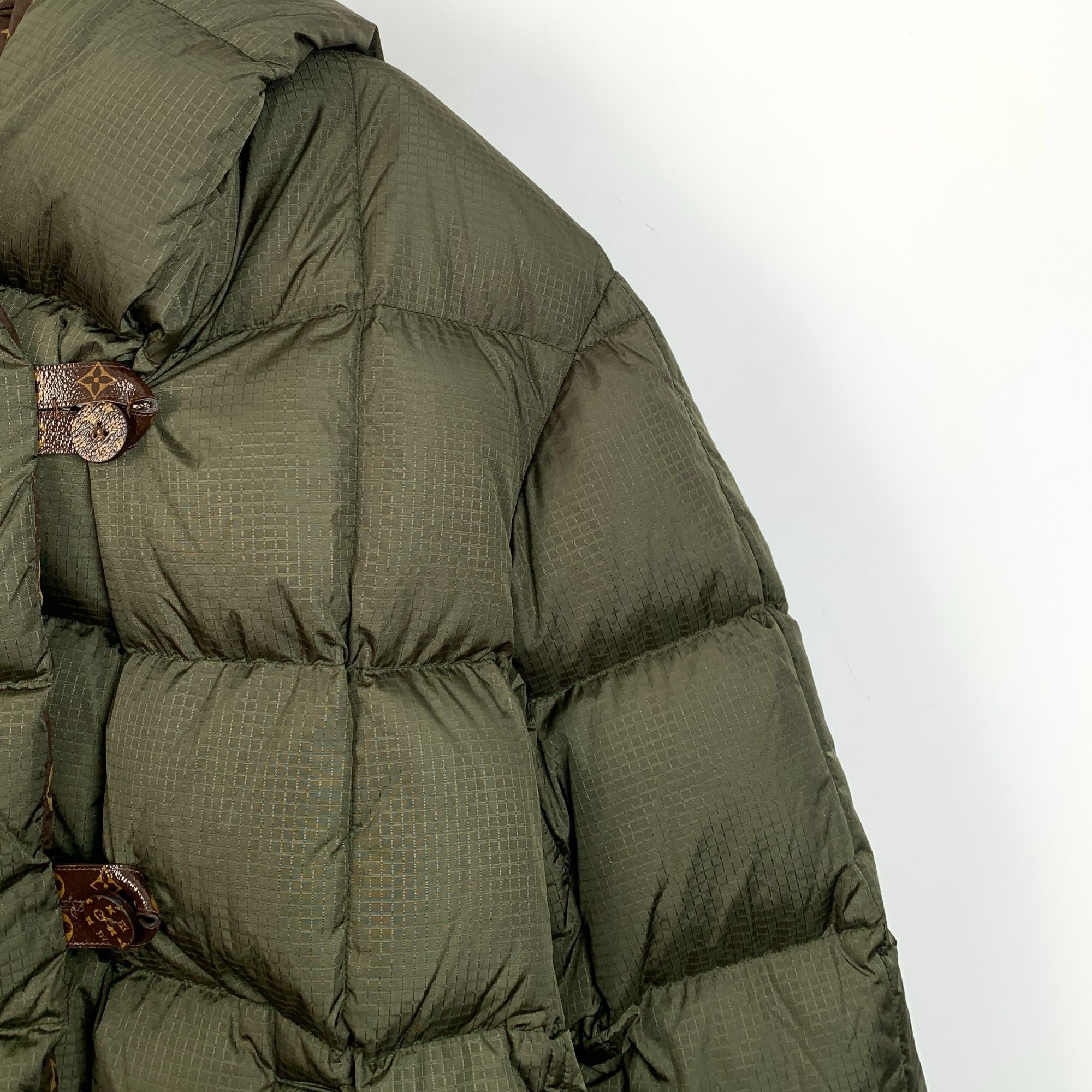 Louis Vuitton Louis Vuitton Green Puffer Jacket With Monogram Lining & Hoo Size XXS / US 00 / IT 34 - 3 Thumbnail