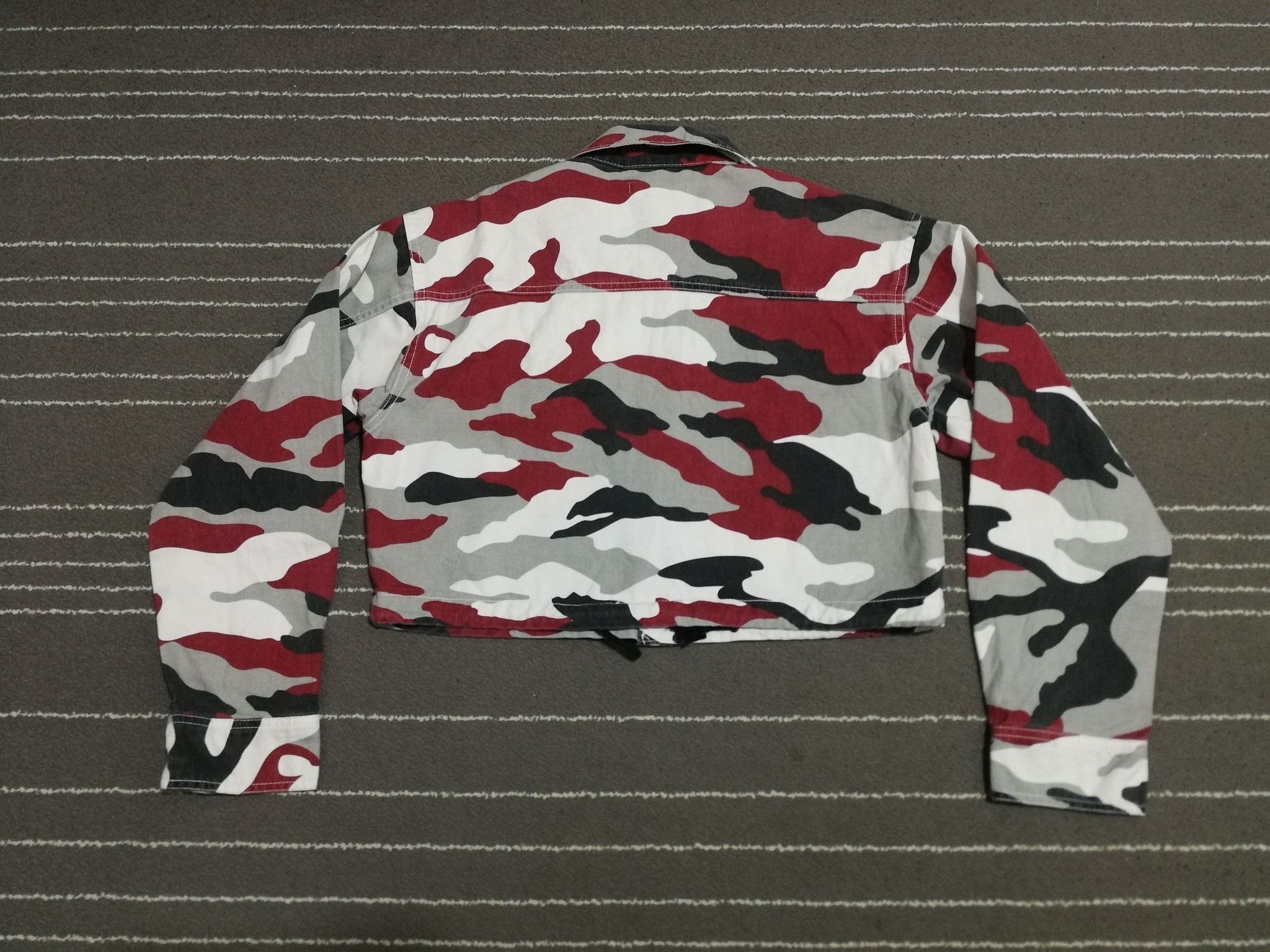Forever 21 FOREVER 21 camo jacket woman S1971 Size S / US 4 / IT 40 - 2 Thumbnail