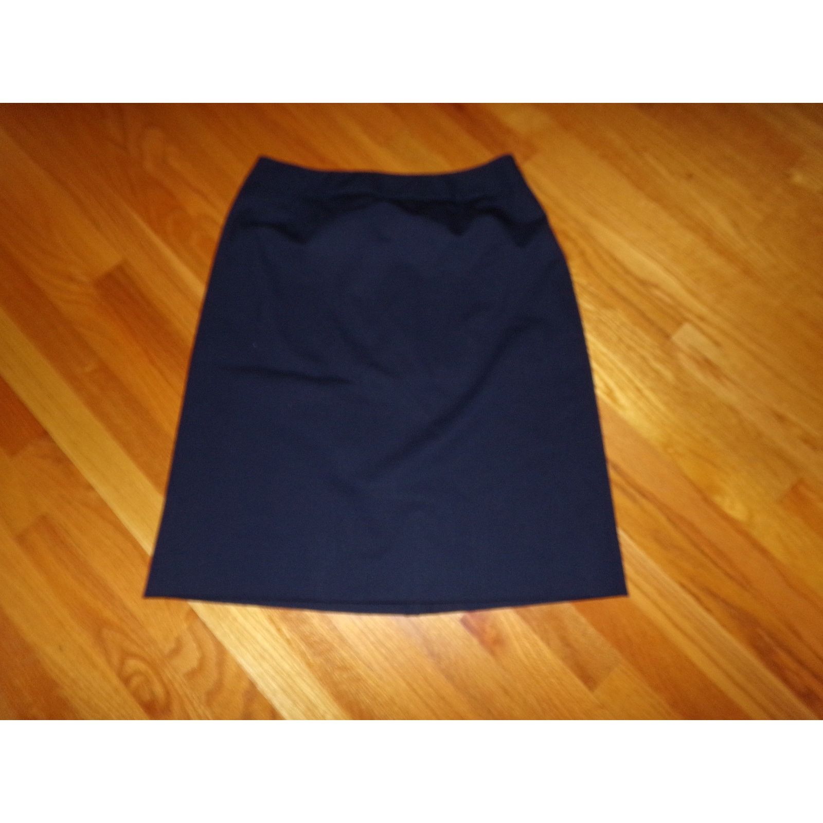 Pendleton Classic Pendleton navy skirt 1 1/2 " waistband back zip 12 Size 34" / US 12 / IT 48 - 1 Thumbnail