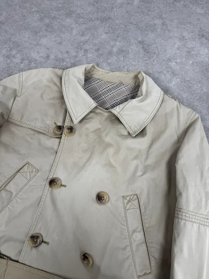 Dolce & Gabbana 2000s Dolce & Gabbana Beige Buttoned Trench Coat Size US M / EU 48-50 / 2 - 6 Thumbnail