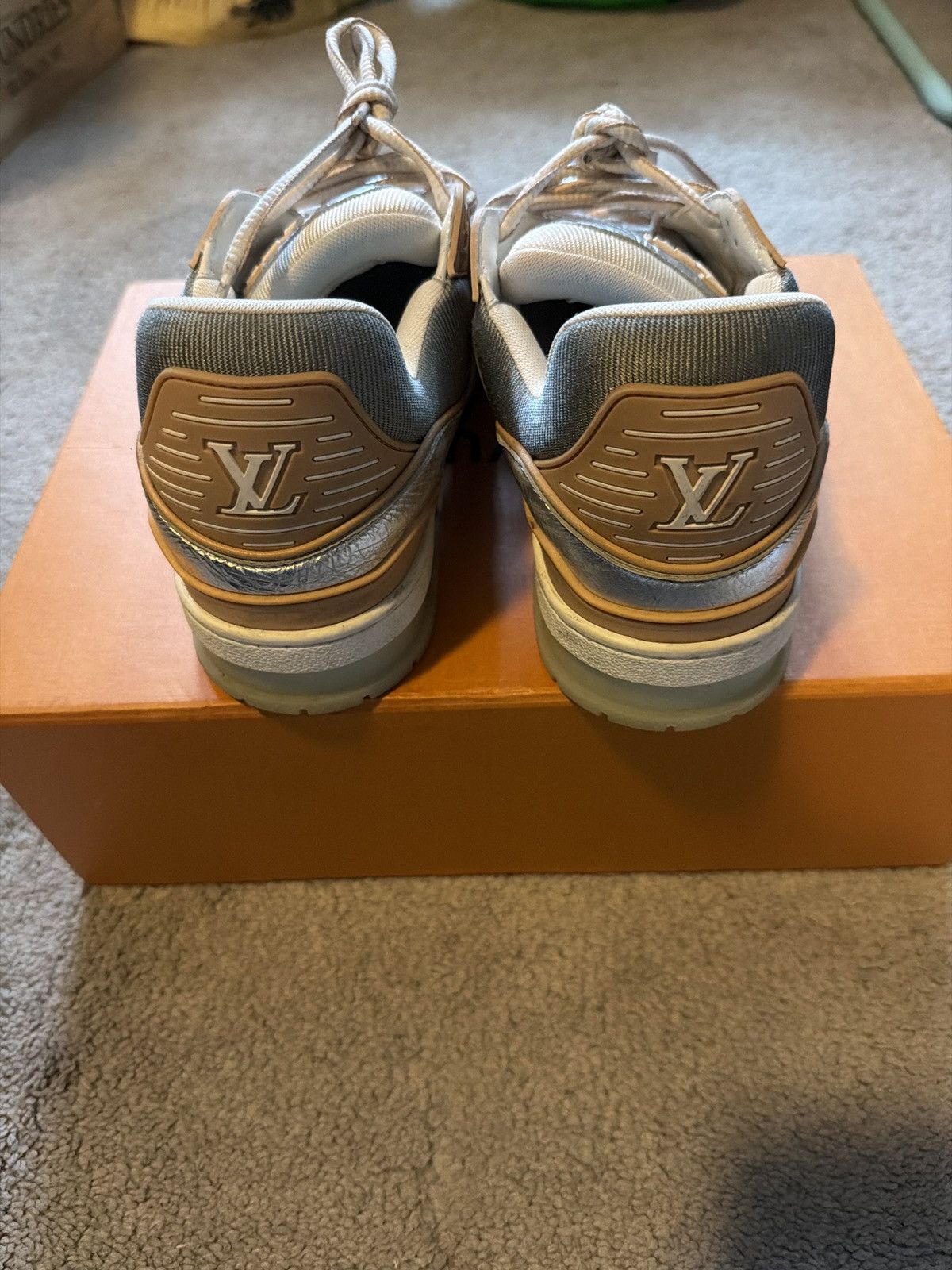 Louis Vuitton Louis Vuitton Sneakers Size US 8.5 / EU 41-42 - 4 Thumbnail