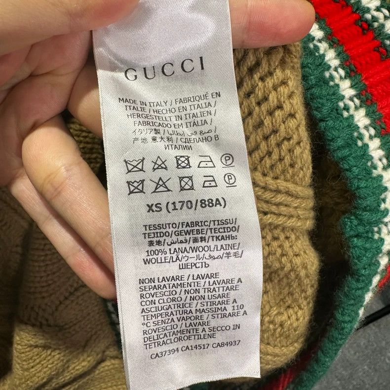 Gucci GucciV-neck college-style long-sleeved wool sweater 2503-Ne Size US XS / EU 42 / 0 - 3 Thumbnail