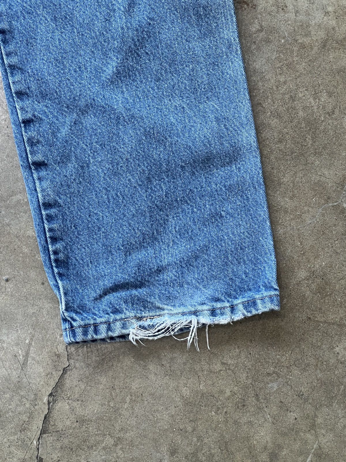Vintage × Wrangler Wrangler Jeans Distressed Leg Opening Sz. 40x30 Size US 40 / EU 56 - 8 Thumbnail