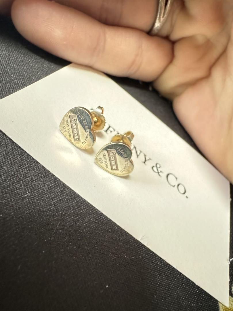 Tiffany & Co. SUPREME x TIFFANY & Co. Heart Tag Stud Earrings Set of 2 Size ONE SIZE - 4 Thumbnail