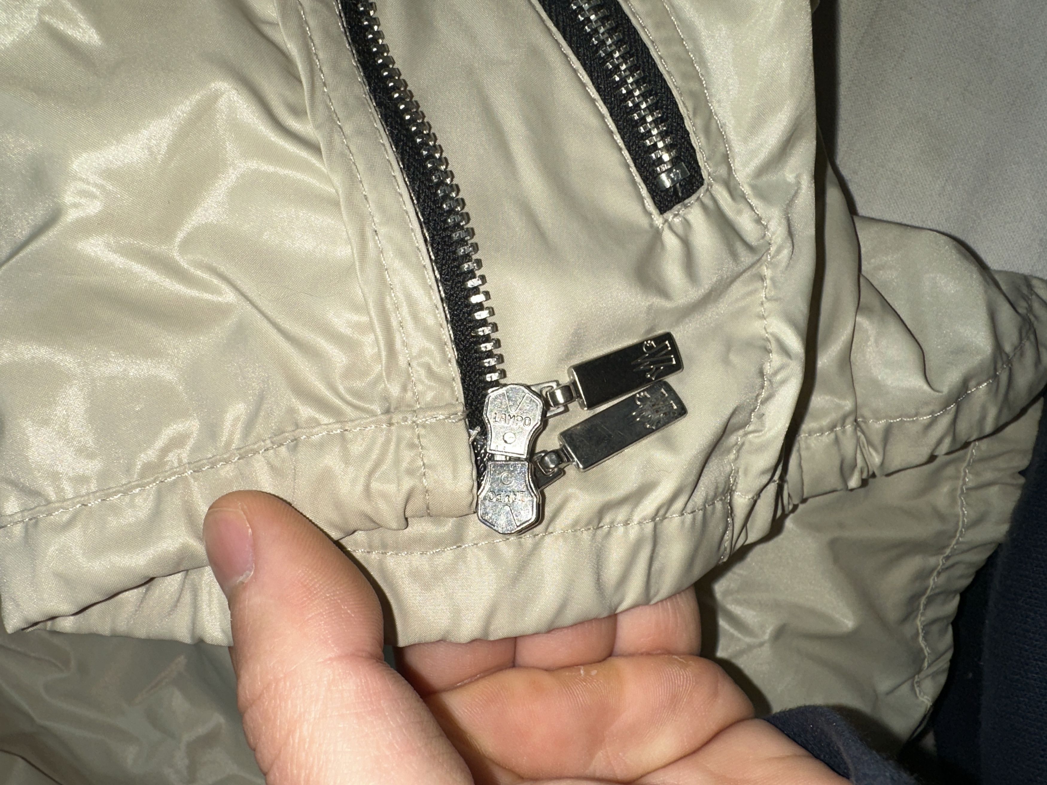 Moncler Moncler Lightweight Nylon Vest Beige Technical Gilet Size 4 Size S / US 4 / IT 40 - 15 Thumbnail