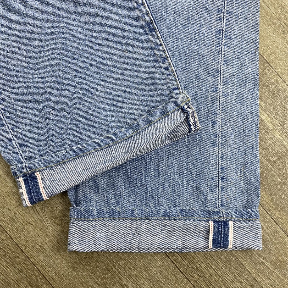 Levi's Vintage Clothing 🇯🇵 1990s Vintage Levis 702xx Selvedge Buckle Back Faded Jeans Size US 30 / EU 46 - 11 Thumbnail