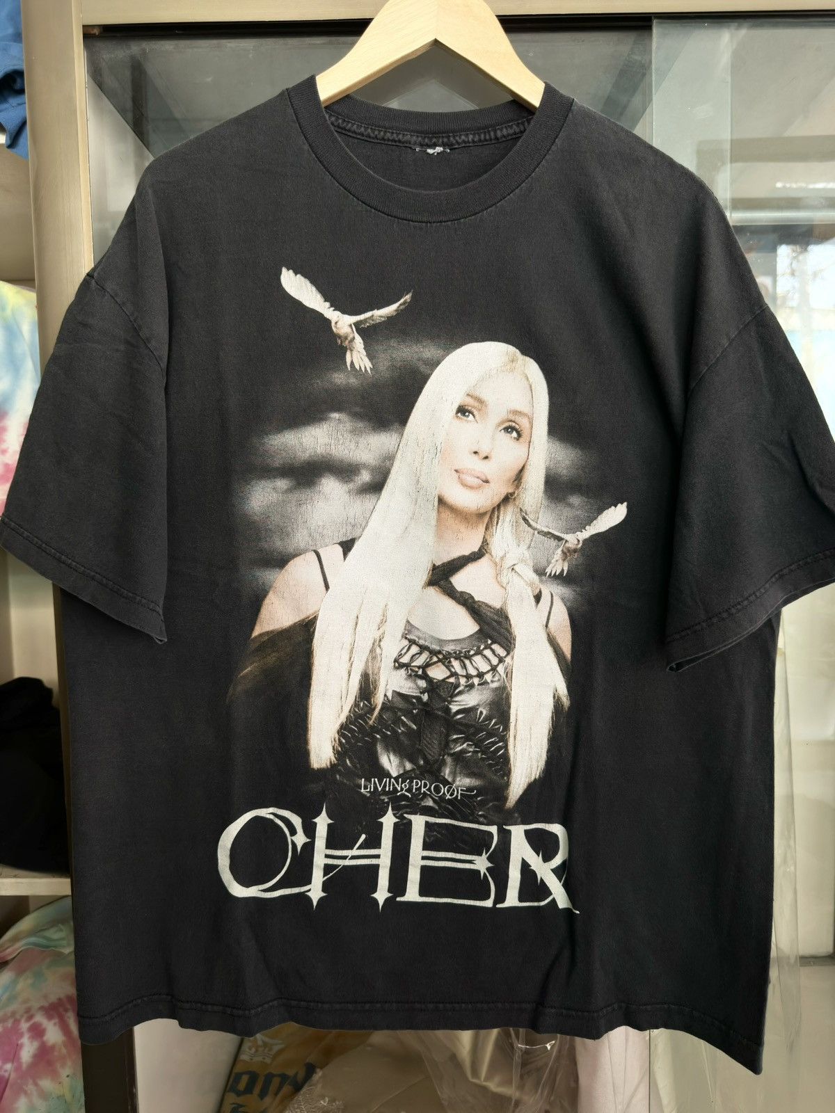 Band Tees Cher Living Proof Farewell Tour 2002 Vintage Shirt Size US XL / EU 56 / 4 - 1 Thumbnail