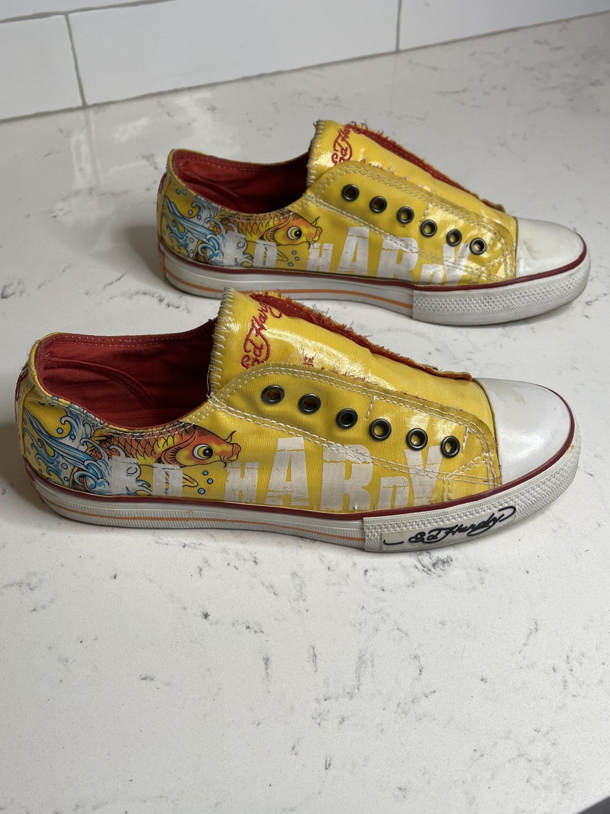 Ed Hardy Y2K Ed Hardy Low Top Sneakers Yellow w Fish Print Logo Sz 9 Size US 9 / IT 39 - 2 Thumbnail