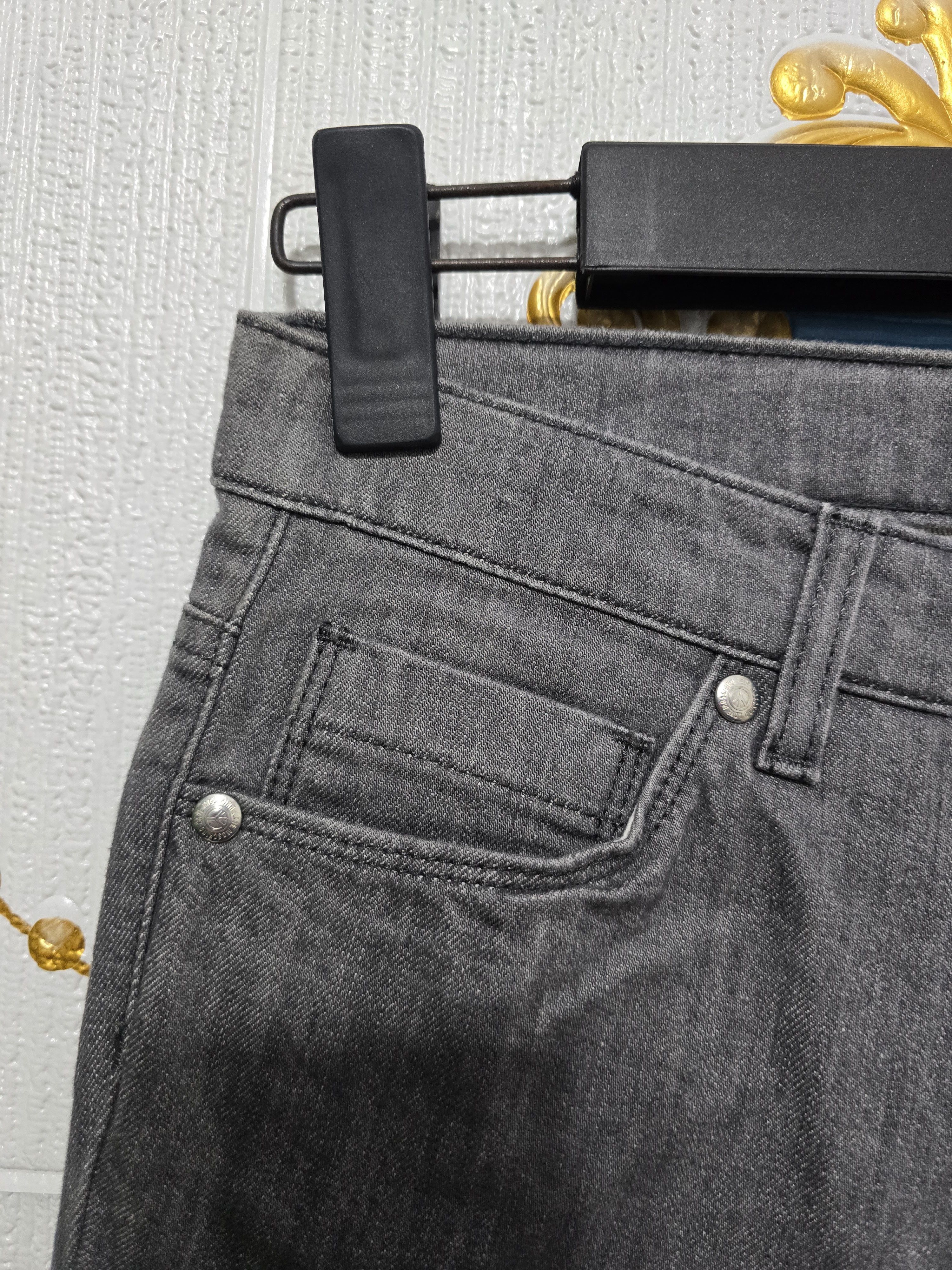Love Moschino × Moschino MOSCHINO jeans women size small w27 never worn Size 27" / US 4 / IT 40 - 4 Thumbnail