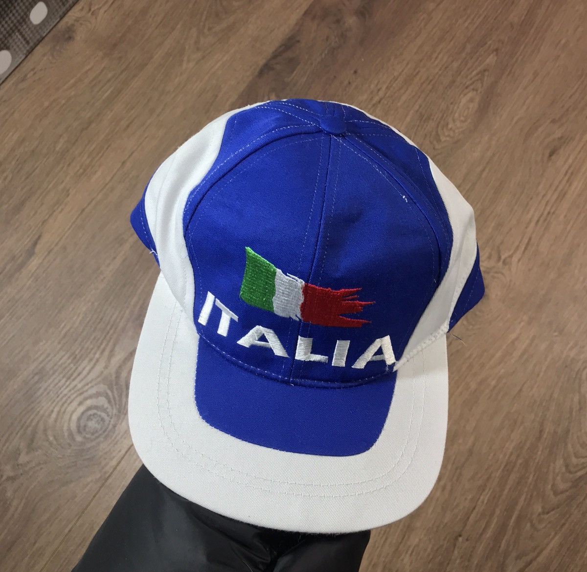 Vintage Vintage 90s ITALIA Cap Size ONE SIZE - 2 Thumbnail