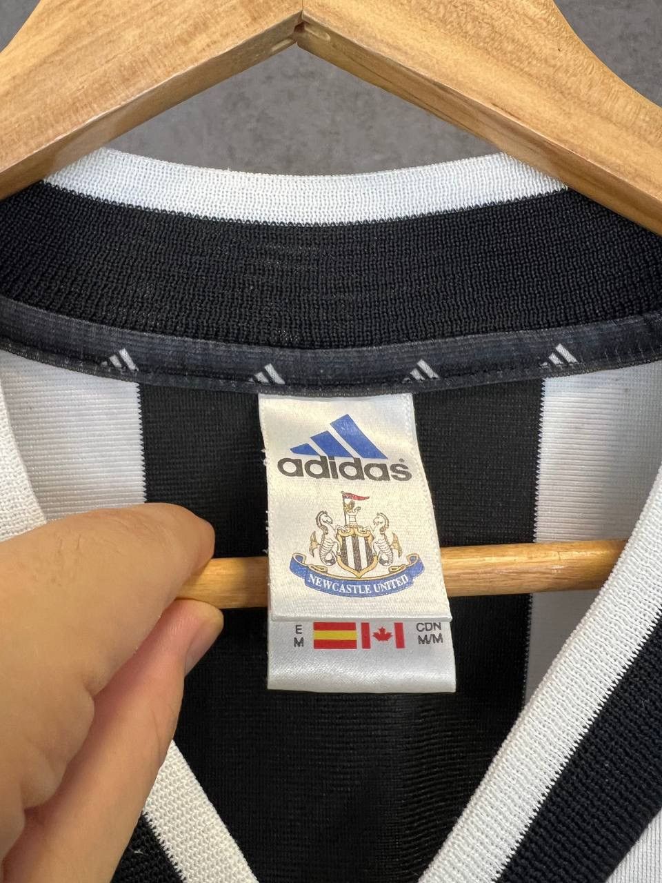 Vintage Newcastle United 2000 vintage adidas soccer jersey Size US M / EU 48-50 / 2 - 4 Thumbnail