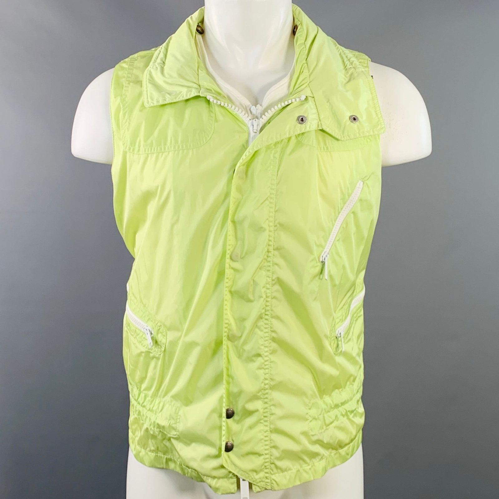 Size M Green Lime Polyamide Blend Zip Pockets Vest
