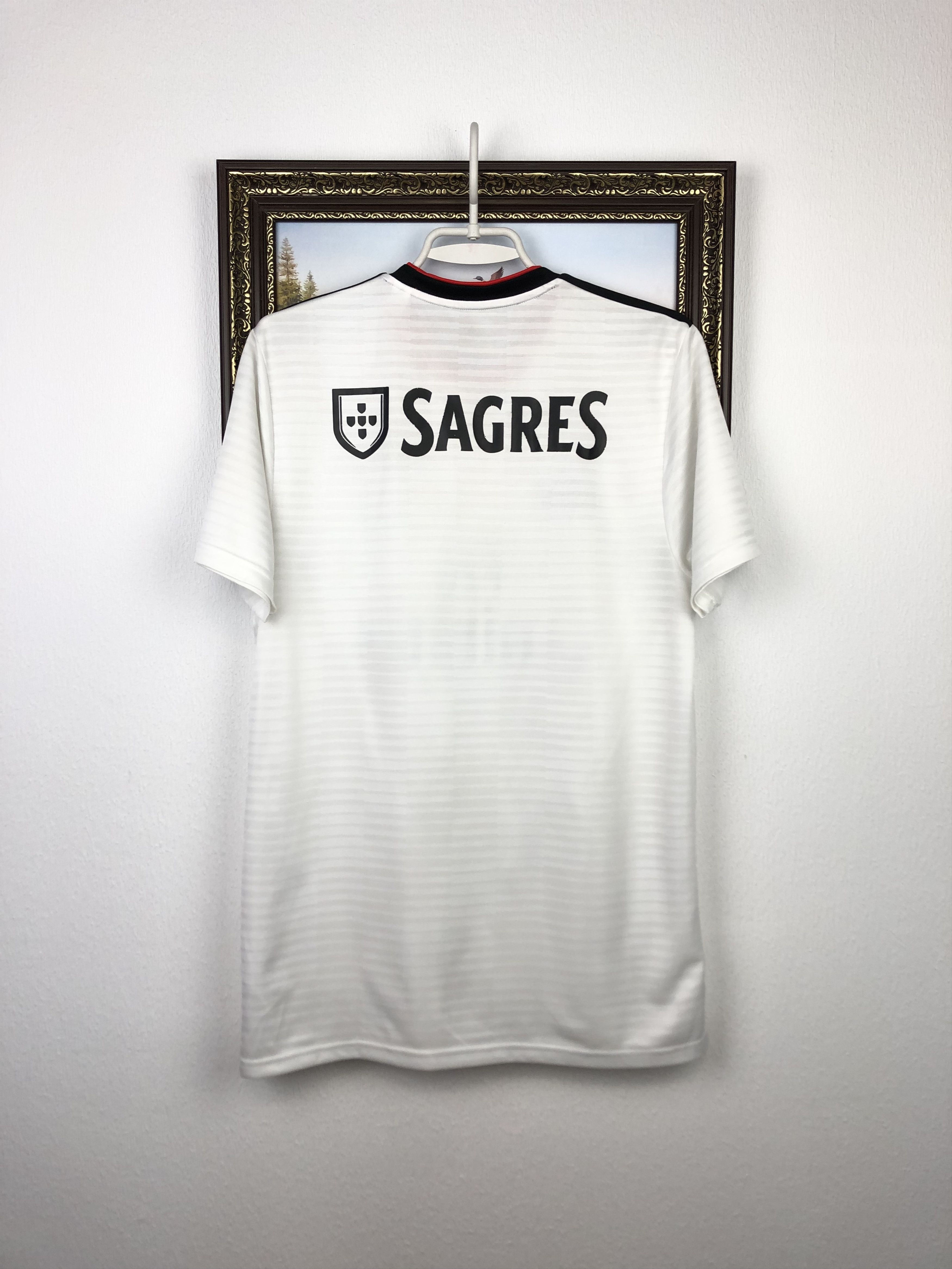 Adidas Benfica football shirt 2018 Soccer Adidas Jersey Tee Hype Size US M / EU 48-50 / 2 - 9 Thumbnail