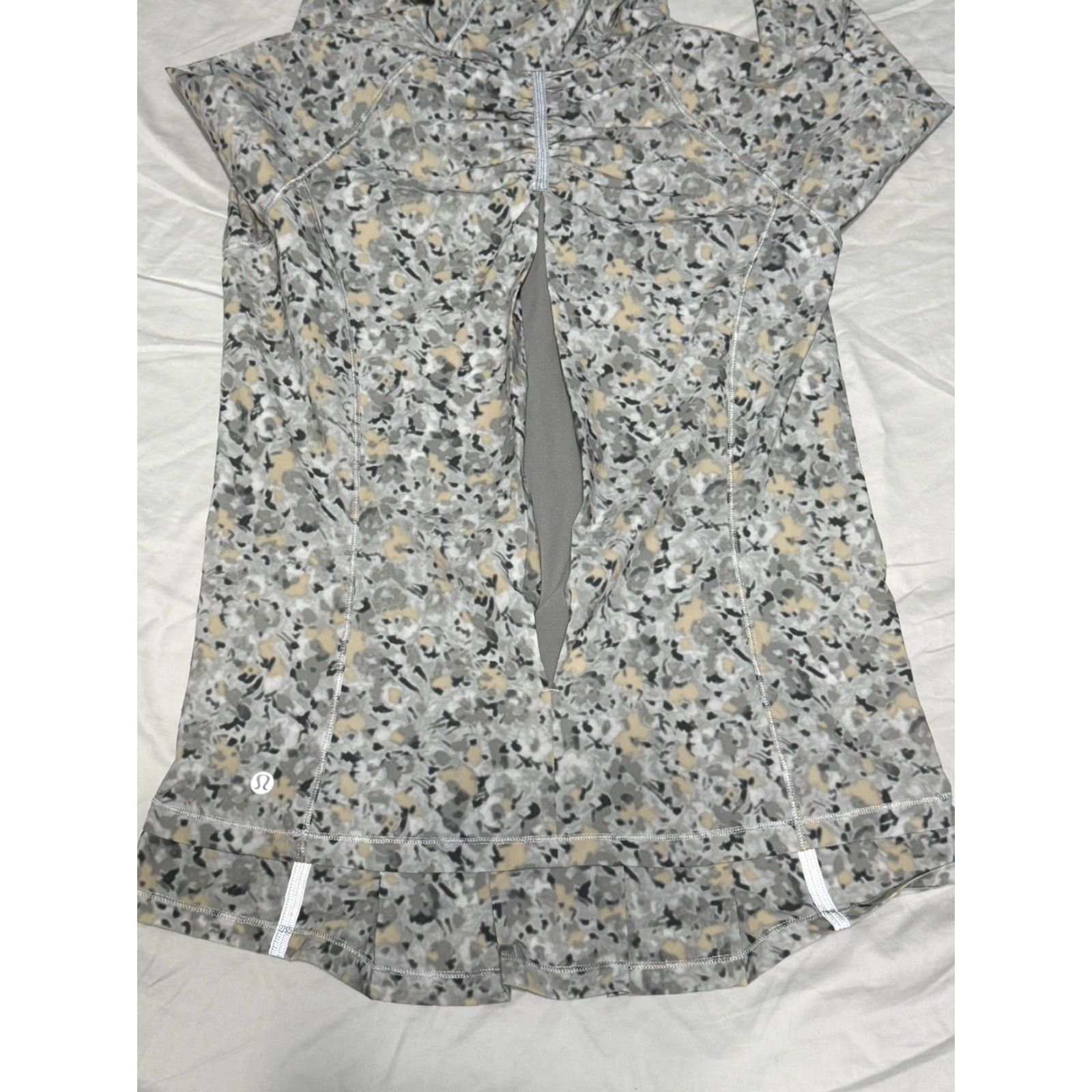 Lululemon LULULEMON Lightened Up Not So Petite Fleur Ambient Jacket Women Size 6 Multicolor Activewear Zip Size M / US 6-8 / IT 42-44 - 6 Thumbnail